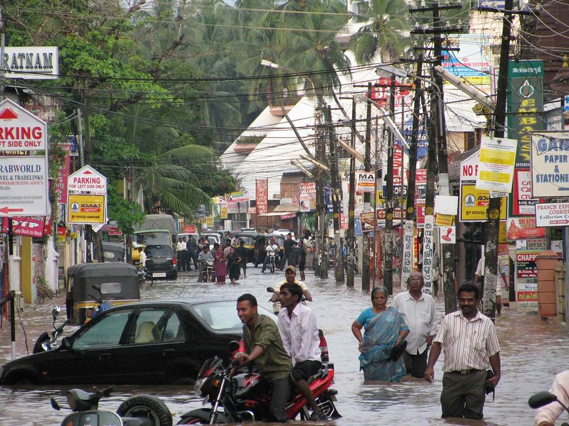 कई राज्यों में भारी बारिश की चेतावनी