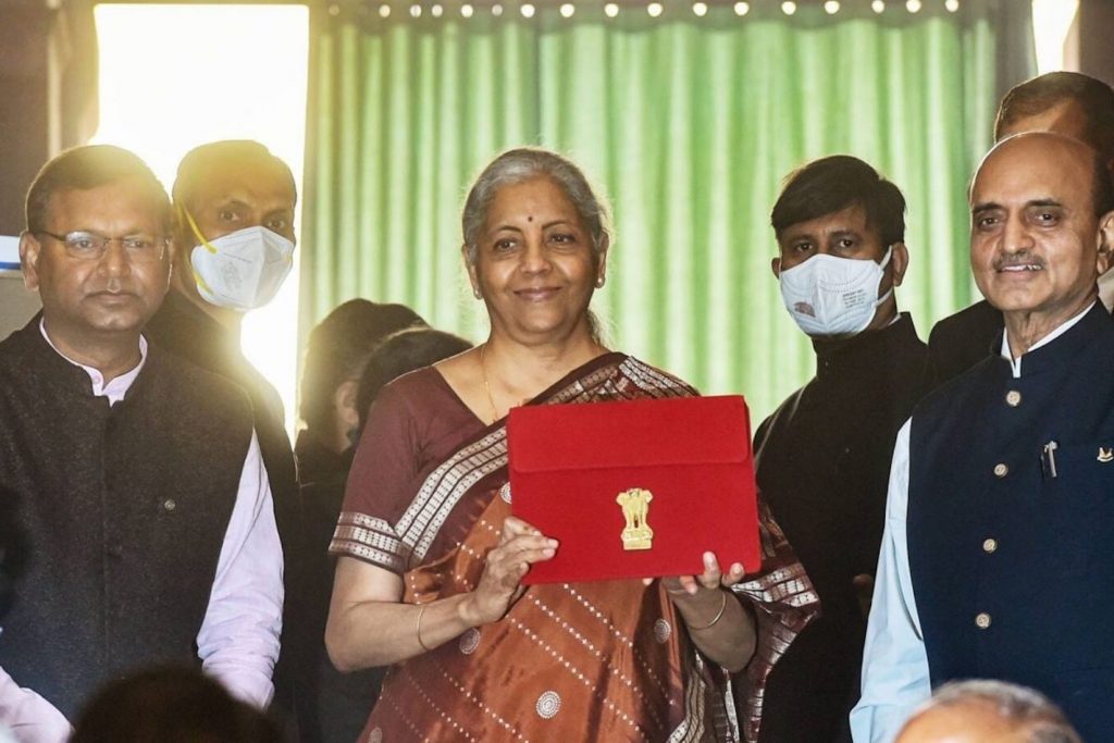 बजट 2022: अंततः जलवायु परिवर्तन पर सरकार की स्पॉटलाइट