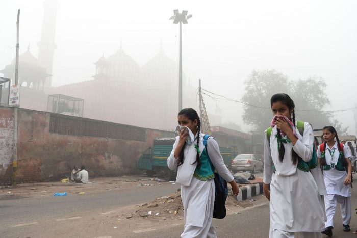 अधिक वायु प्रदूषण वाले इलाकों में जन्म लेने वाले बच्चों का वज़न कम