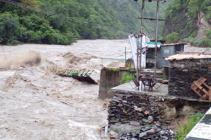 भारत के 85% जिलों पर एक्सट्रीम क्लाइमेट का खतरा, उपयुक्त बुनियादी ढांचे की कमी