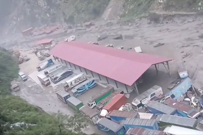 नेपाल-चीन सीमा पर बाढ़ से तबाही, मानसरोवर यात्रा बाधित; क्यों गंभीर होते जा रहे हैं ऐसे हादसे